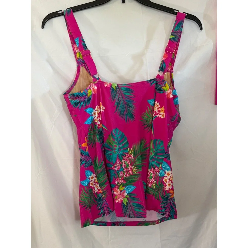 Kim Gravel Bathing Suit (2 Pieces ) Tank top, shorts, SIZE 12 - Picture 5 of 14